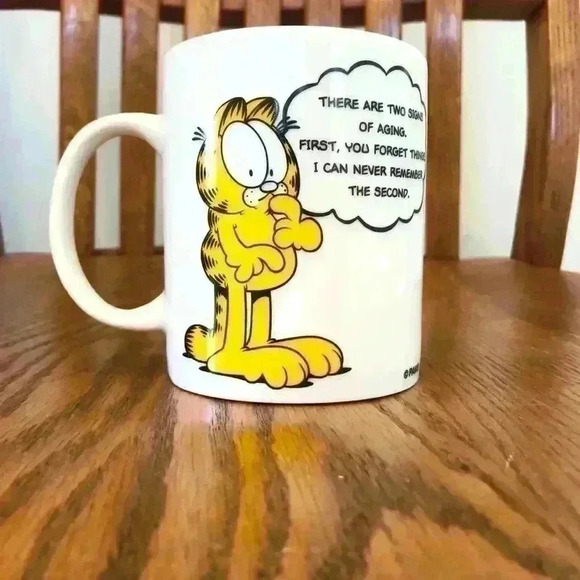 π 6/$60, Garfield Mug, 4β Height/3β Diameter - Picture 9 of 10